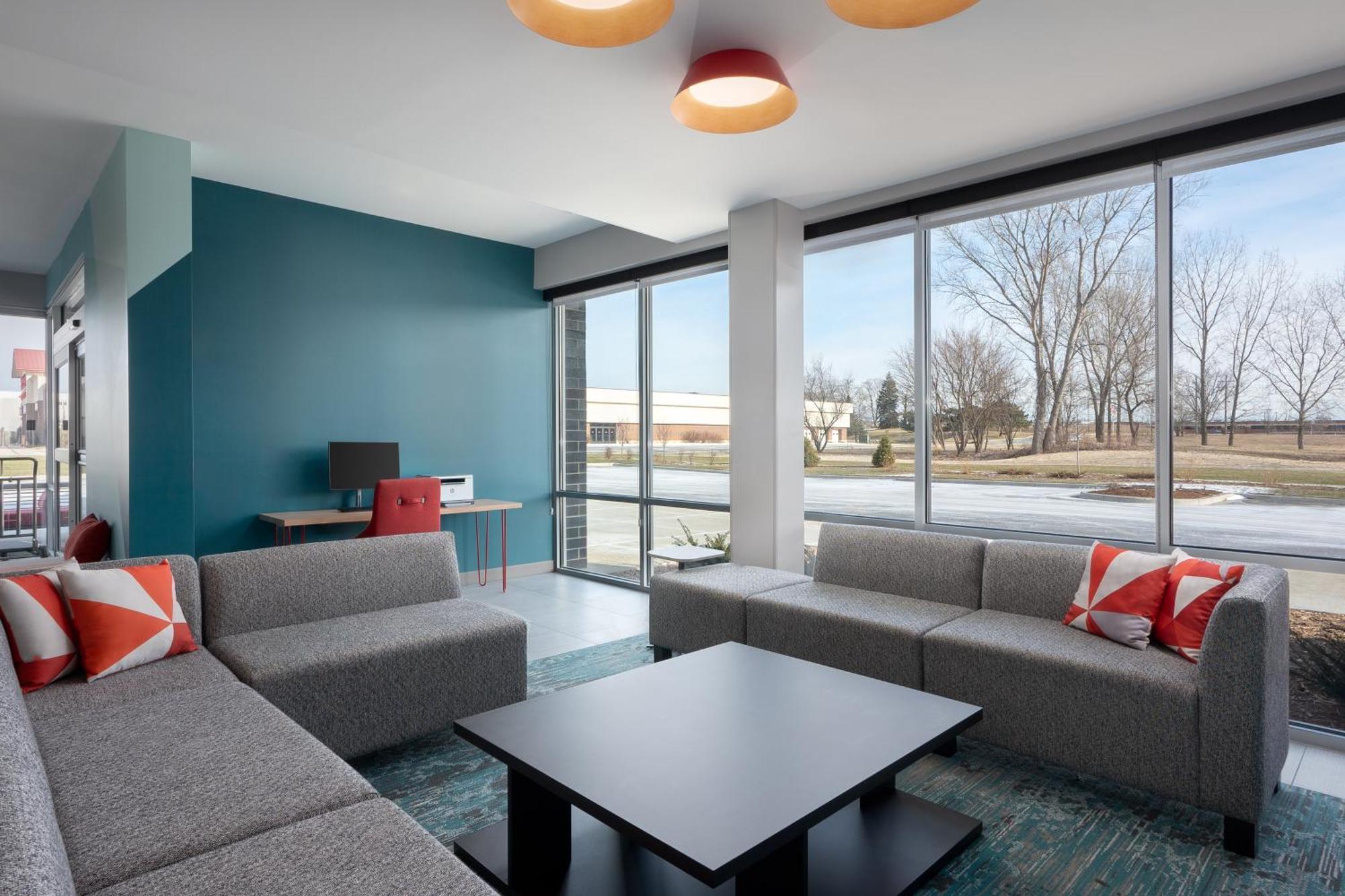 Avid Hotel Oak Creek By Ihg Exterior photo